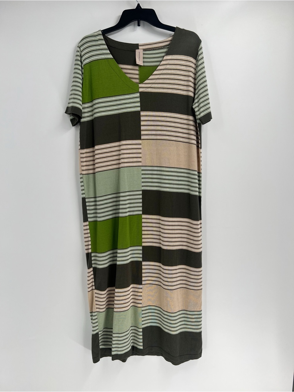 Skovhuus Maxi Sweater Dress
Size Medium